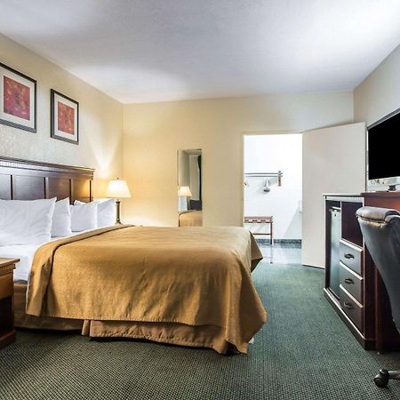 Quality Inn San Diego I-5 Naval Base Eksteriør billede