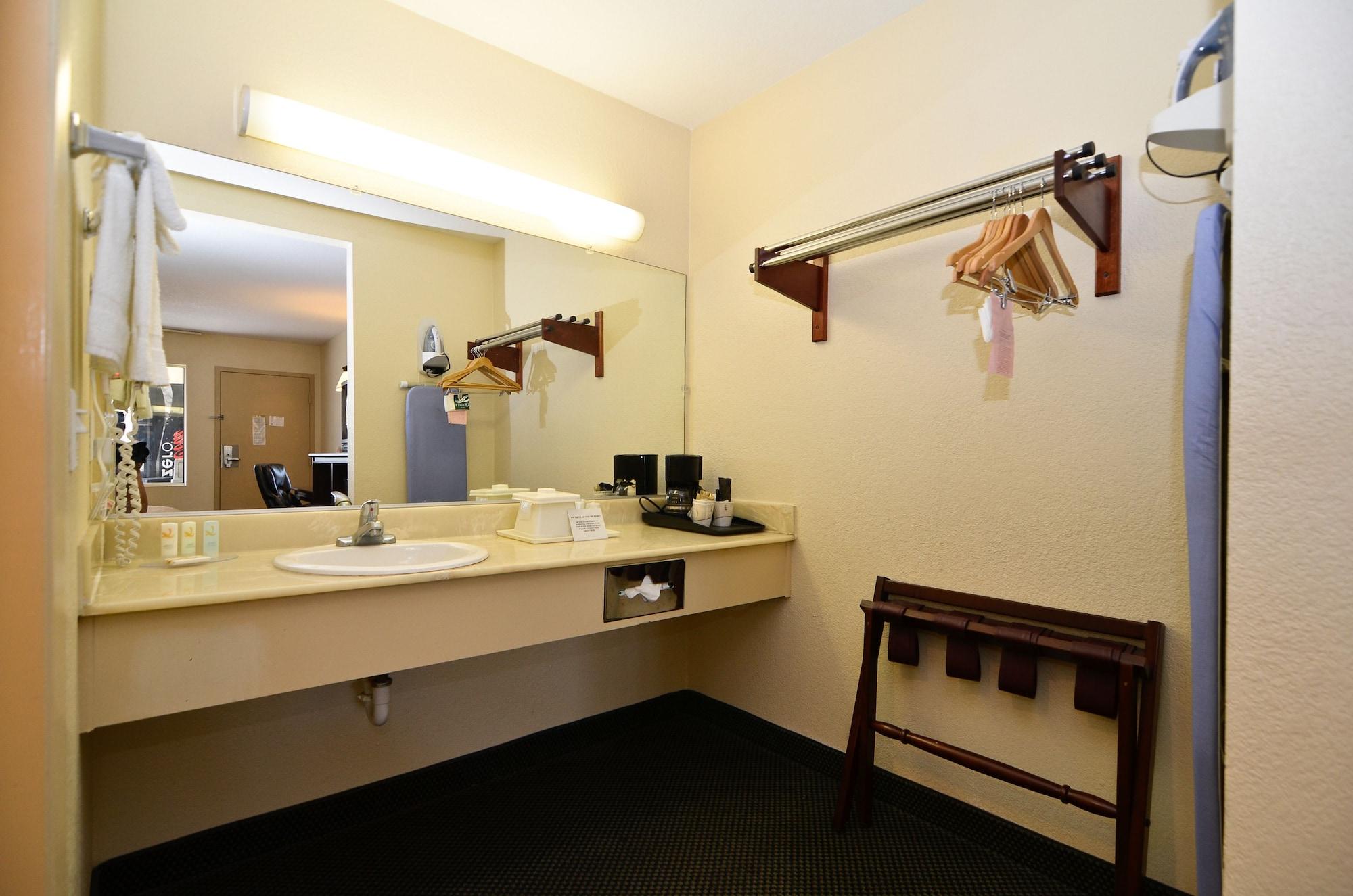 Quality Inn San Diego I-5 Naval Base Eksteriør billede