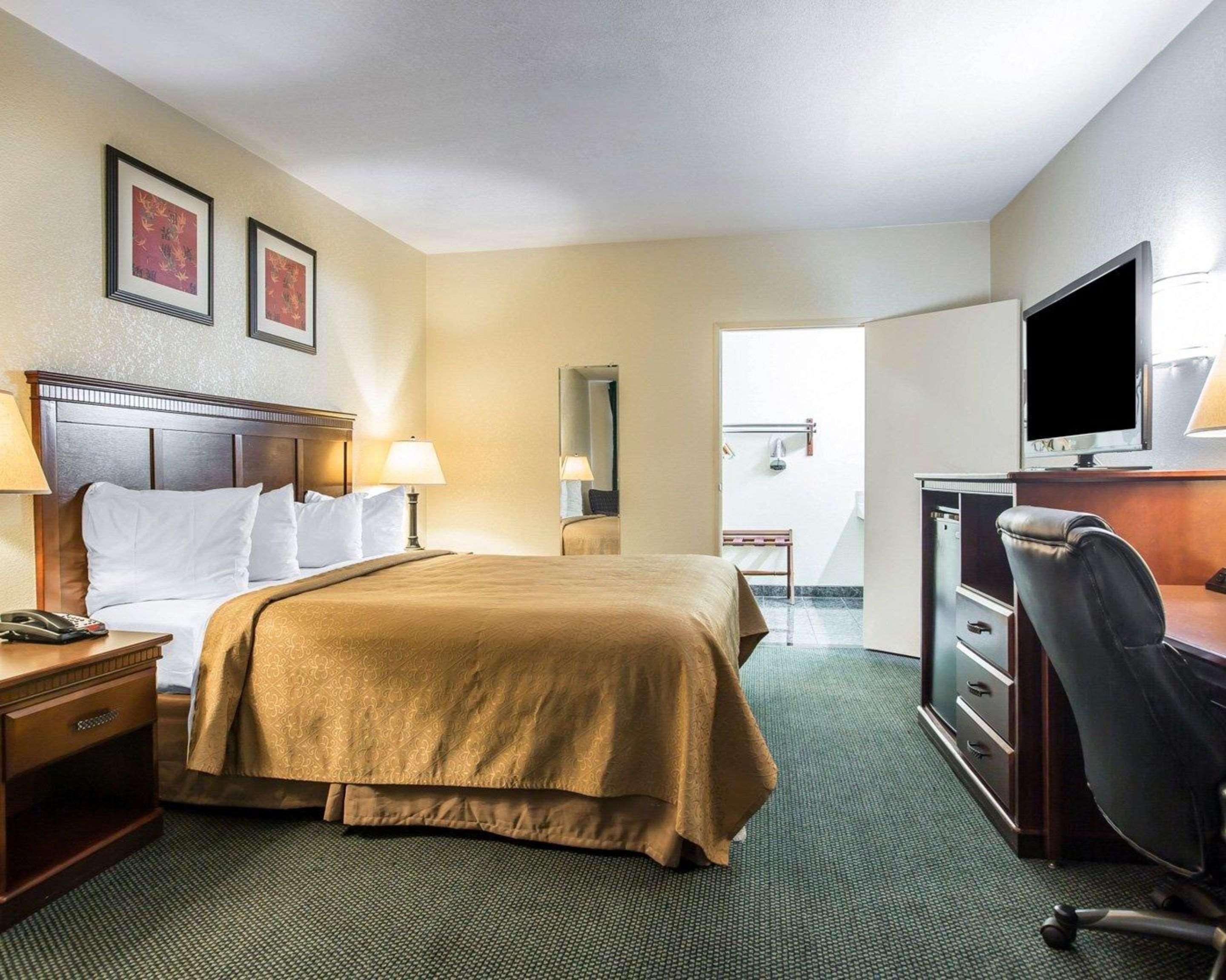 Quality Inn San Diego I-5 Naval Base Eksteriør billede