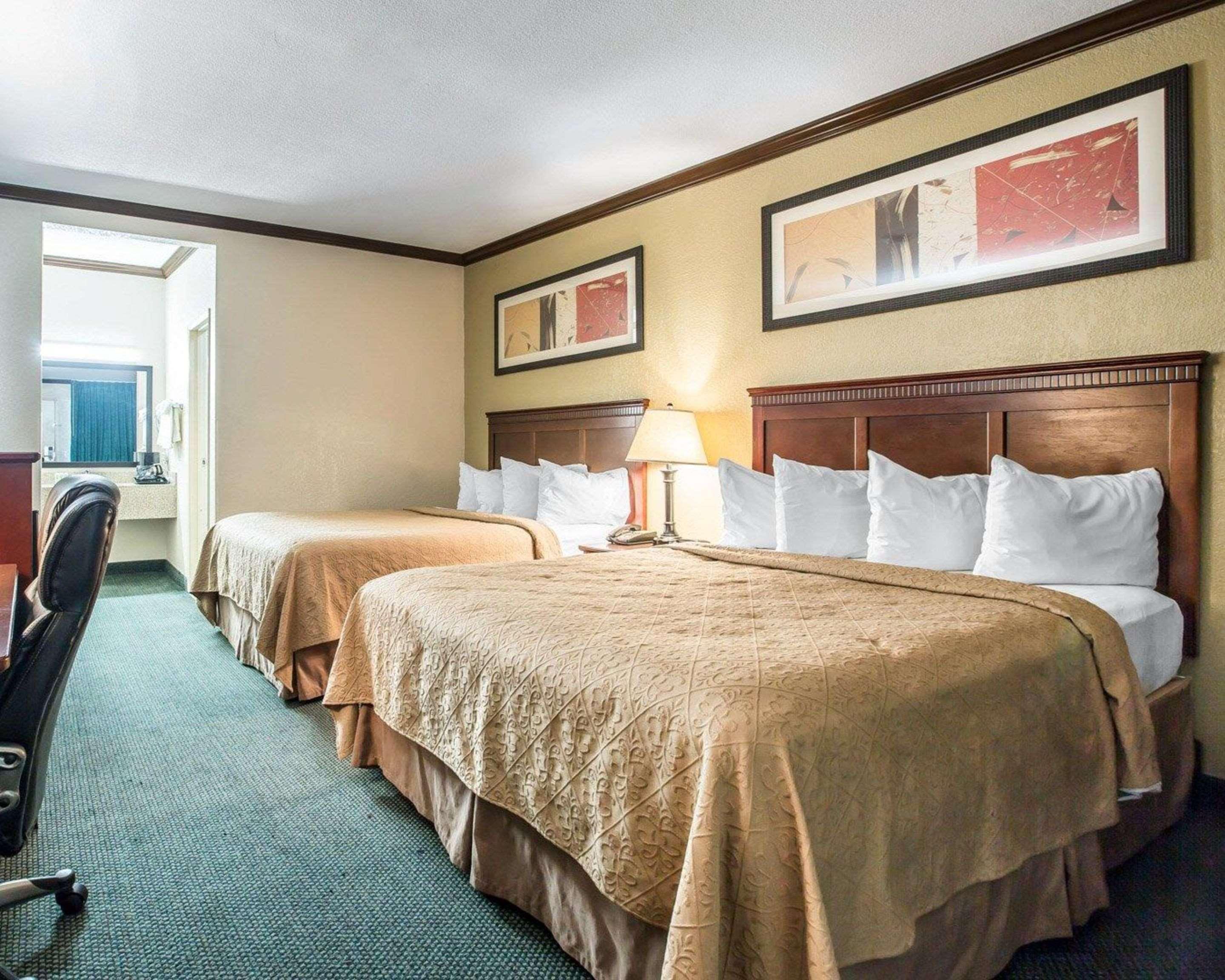Quality Inn San Diego I-5 Naval Base Eksteriør billede