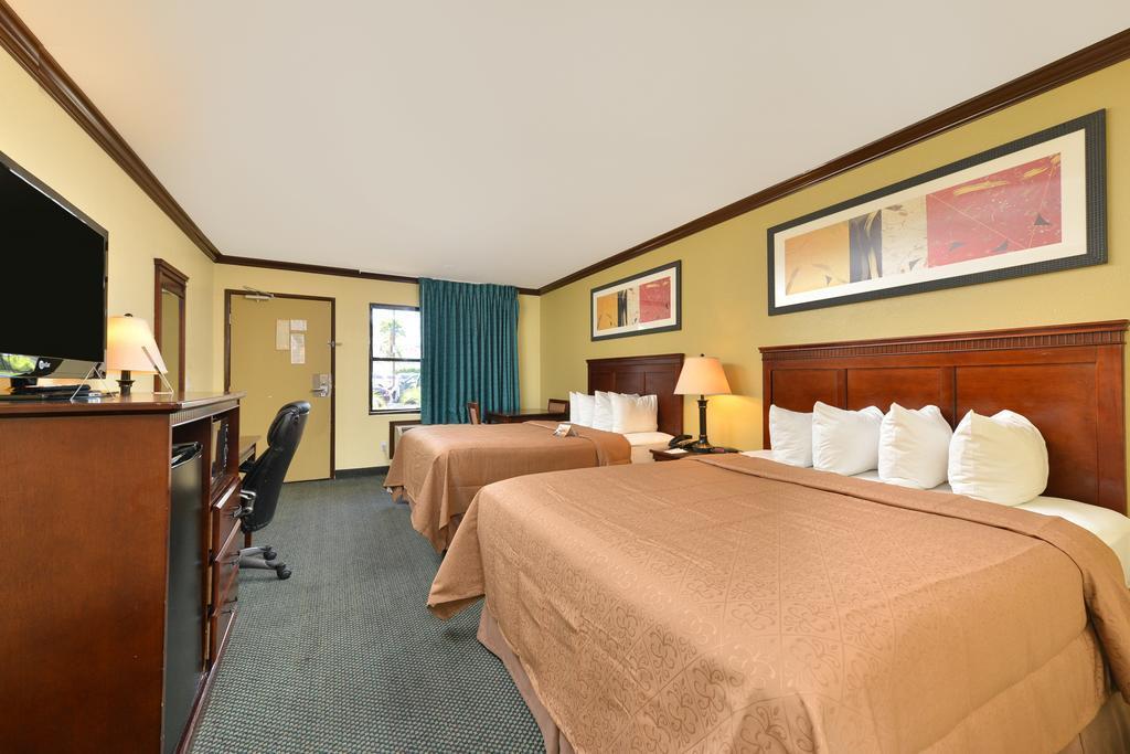 Quality Inn San Diego I-5 Naval Base Eksteriør billede